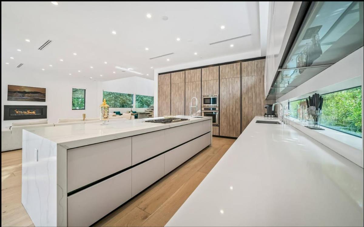 Villa Luxurious Retreat - Modern House With Pool Los Ángeles